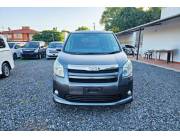 Toyota Noah 2008/9 Recién importado