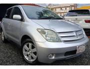 VENDO TOYOTA IST AÑO 2003
