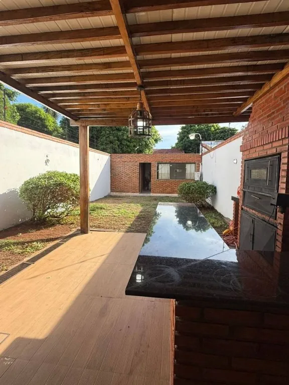 En venta Casa Dúplex en Lambaré – Barrio Valle Apu’a — foto 3