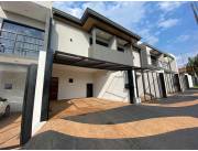 VENDO PEQUEÑO DUPLEX 📍 Barrio San Francisco, Cambyreta, a solo 100 m del puente que conec