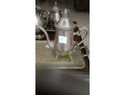 Vendo varios, bandejas, teteras, jarras