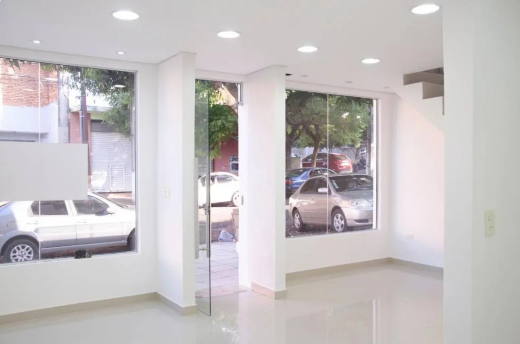 ALQUILO SALÓN COMERCIAL A PASOS DE EUSEBIO AYALA — photo 3