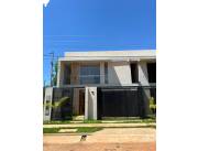 DUPLEX MODERNO A ESTRENAR EN BARRIO AMERICA LUQUE