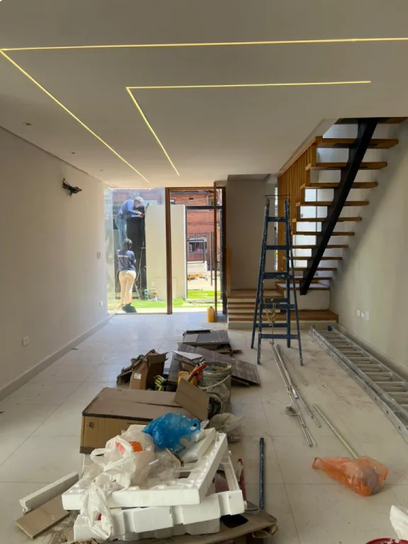 DUPLEX MODERNO A ESTRENAR EN BARRIO AMERICA LUQUE — foto 2