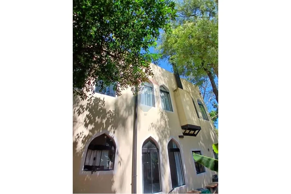 Excelente casa con Arquitectura Arabe — foto 2