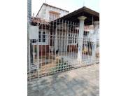 Casa en Venta Calle Yasy entre calle Paz del chaco y paseo del solar, Lambaré, Central