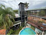 Residencia en Barrio San Cristóbal zona residencial sobre Capitán Ocampos Lanzoni a 3 cuad