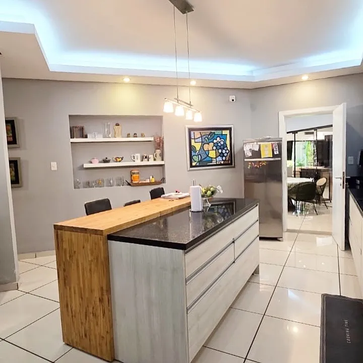 Vendo casa de 3 suites en Ycua Sati Asunción — foto 2