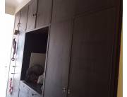 Vendo mueble de madera de cedro, empotrado