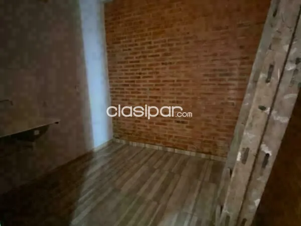 VENDO HERMOSA CASA EN LUQUE CAÑADA GARAY — foto 2