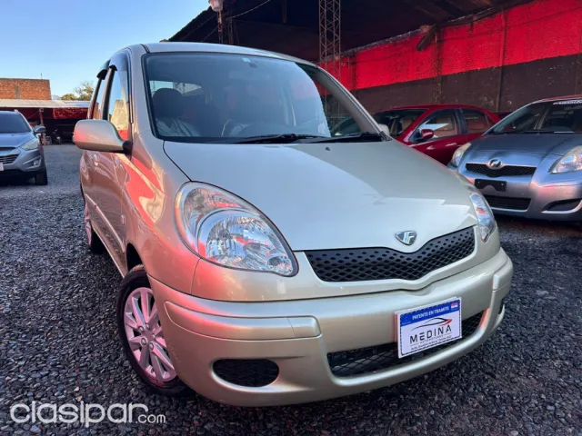 Toyota Funcargo 2004 - foto 2