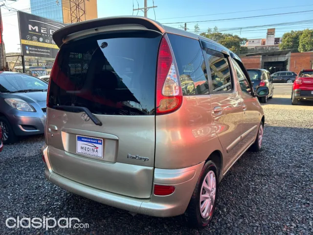 Toyota Funcargo 2004 — foto 5