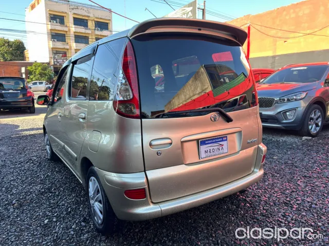 Toyota Funcargo 2004 — foto 7