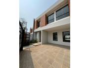 En Venta Duplex en Luque ID 41242