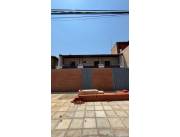ALQUILO AMPLIA CASA DE 2 PISOS – ZONA PARQUE DE LA SALUD