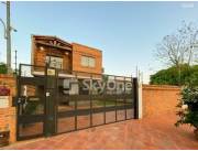 VENDO CASA EN LAURELTY LUQUE