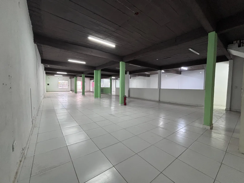 Alquilo salon comercial cod 5877. Mas iva — Foto 2