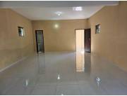 San Ber, alquilo salón 45 m2, zona Munic. centro