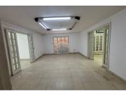 Alquilo Hermosa Casa en Barrios Las Lomas.