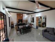 Vendo Casa en Bo. Primavera de Luque