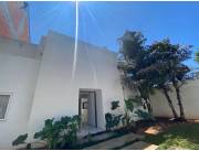 RECOLETA, PROX. EMB. AMERICANA: 450 M2, IDEAL P/ CASA U OFICINA, 9.000.000 GS.