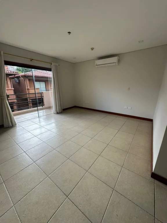 ALQUILO CASA EN ASUNCION BARRIO LOS LAURELES COD 4001 — photo 3