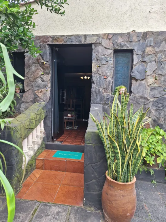 SE VENDE CASA EN LA CIUDAD DE AREGUA — foto 2