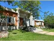 RESIDENCIA DE LUJO EN ESQUINA EN SURUBI'I