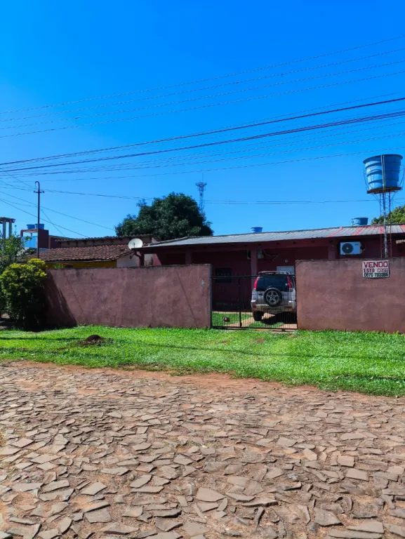 Casa con 4 ambientes para alquiler, a minutos de la UNINORTE y UNE en Ciudad del Este — foto 2
