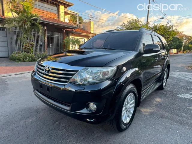 Toyota Fortuner 2012 — foto 3