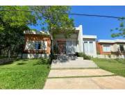 Vendo hermosa casa en esquina en el exclusivo barrio Cerrado Surubi’i