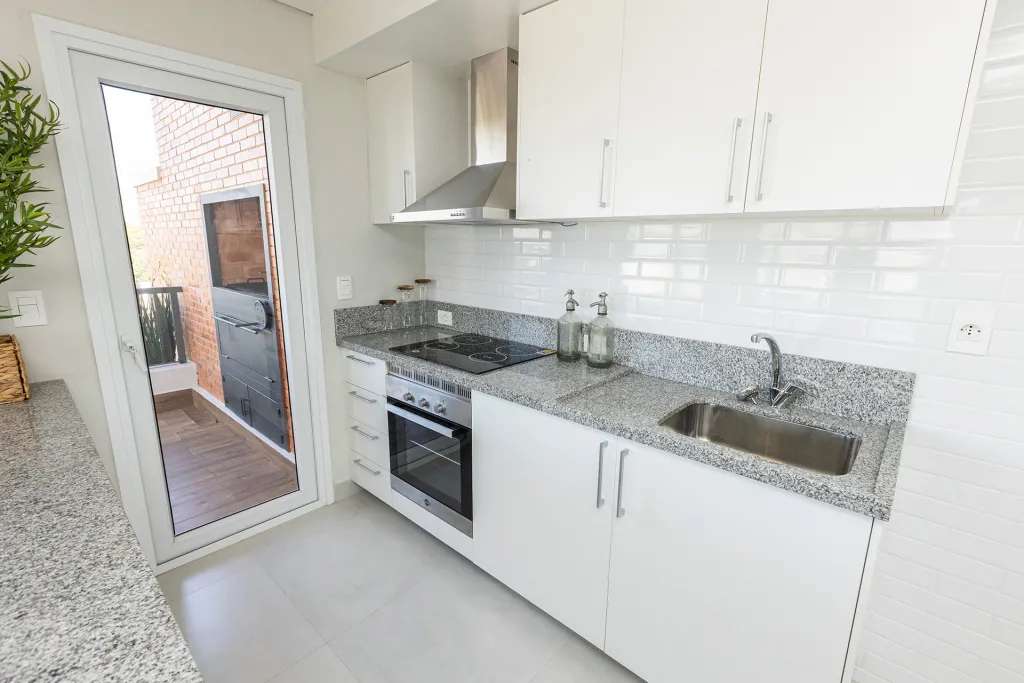 VENDO DEPARTAMENTO DE 3 DORMITORIOS EN PARQUE LAS GOLONDRINAS – LOMA PYTÁ, ASUNCIÓN — photo 3
