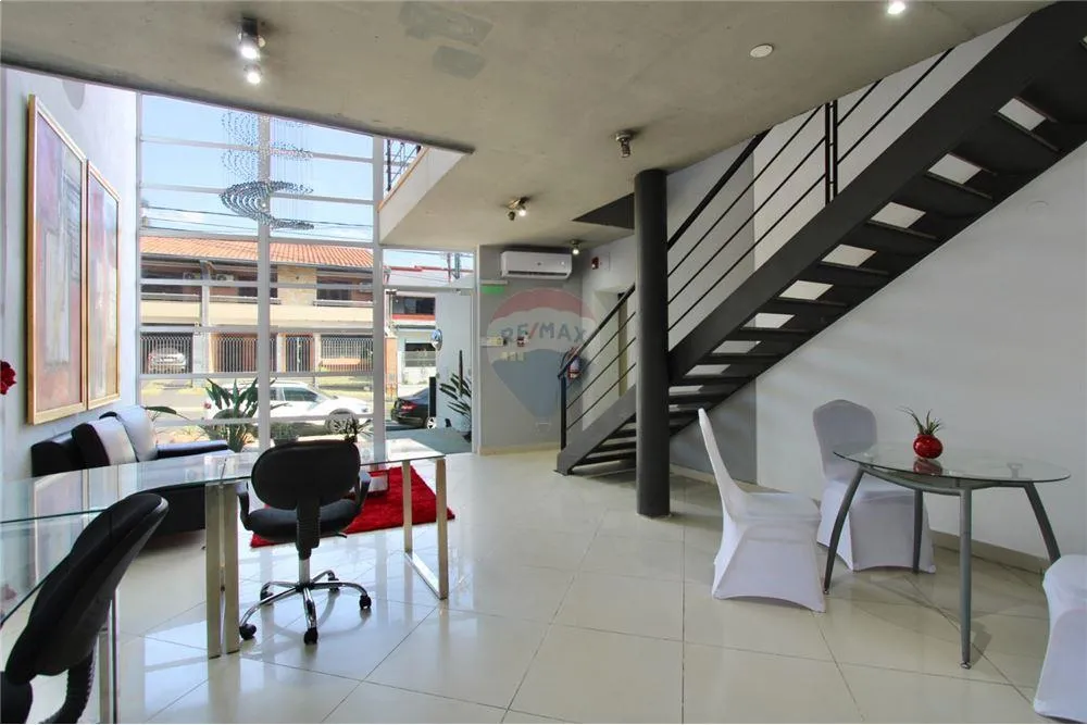 En venta | Inmueble Corporativo y Residencial en Ycua Sati. — foto 2
