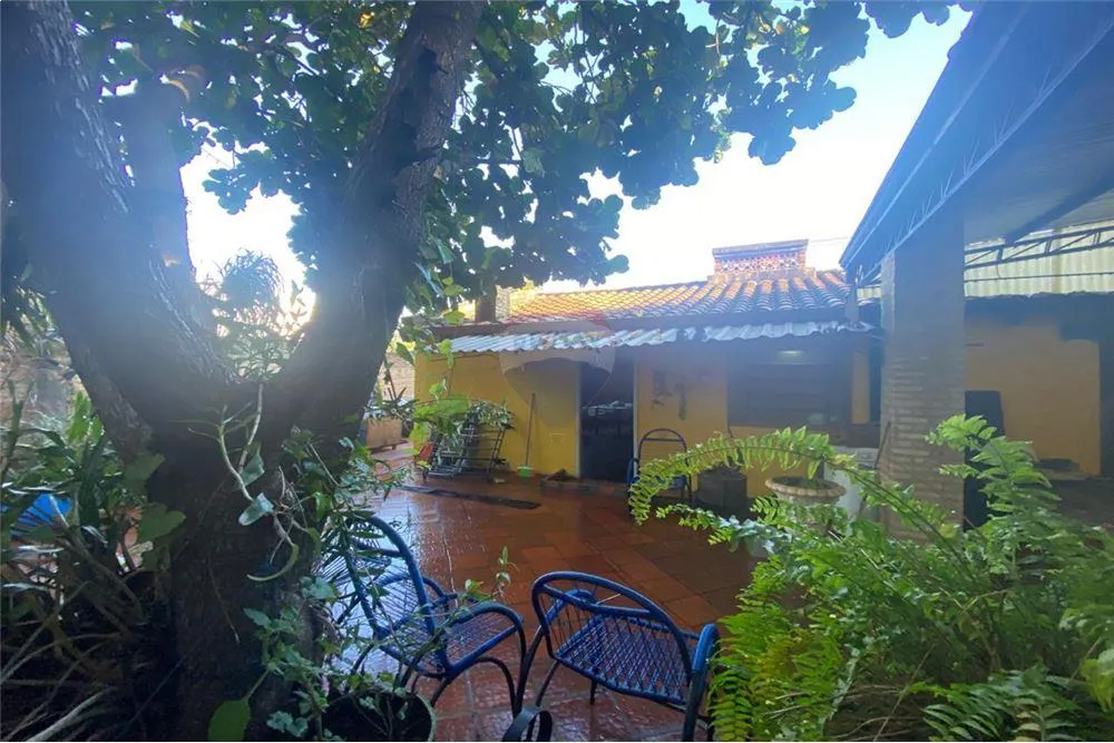 VENDO CASA EN BO. LAURELTY - LUQUE — foto 3