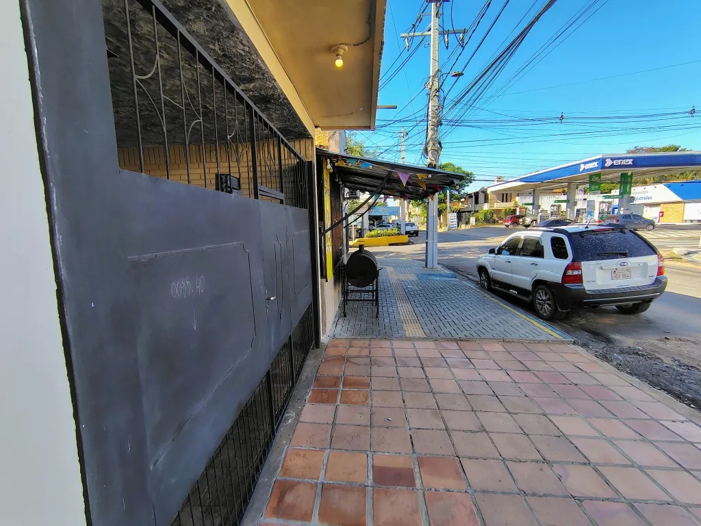 Vendo Casa en luque en el Centro — foto 3