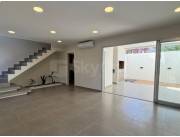 VENDO AMPLIO DÚPLEX A ESTRENAR EN FERNANDO DE LA MORA ZONA NORTE
