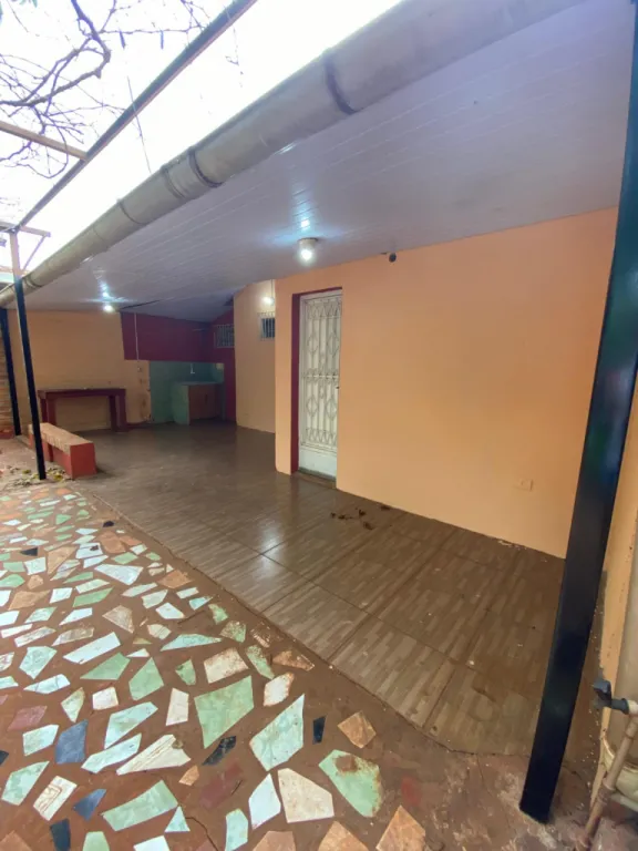 📍 Puerta del Sol – Hernandarias 🏠 Vendo Propiedad en esquina sobre Av. Ka’a — foto 2