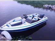 Lancha con motor YAMAHA 40 HP