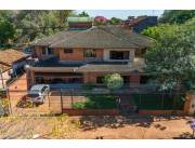 RESIDENCIA DE 669 M2 SOBRE LA AVENIDA PERÓN