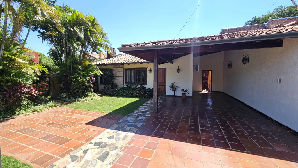 Vendo Casa - Los Laureles OFERTA — Foto 2