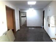Casa de dos plantas, 6 habitaciones en Fernando zona sur