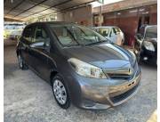 🚗 Toyota New Vitz 2013 – Impecable 🚗 ✨ Motor 1300 VVT-i ⚙️ Automático 4x2 🎨 Color gris