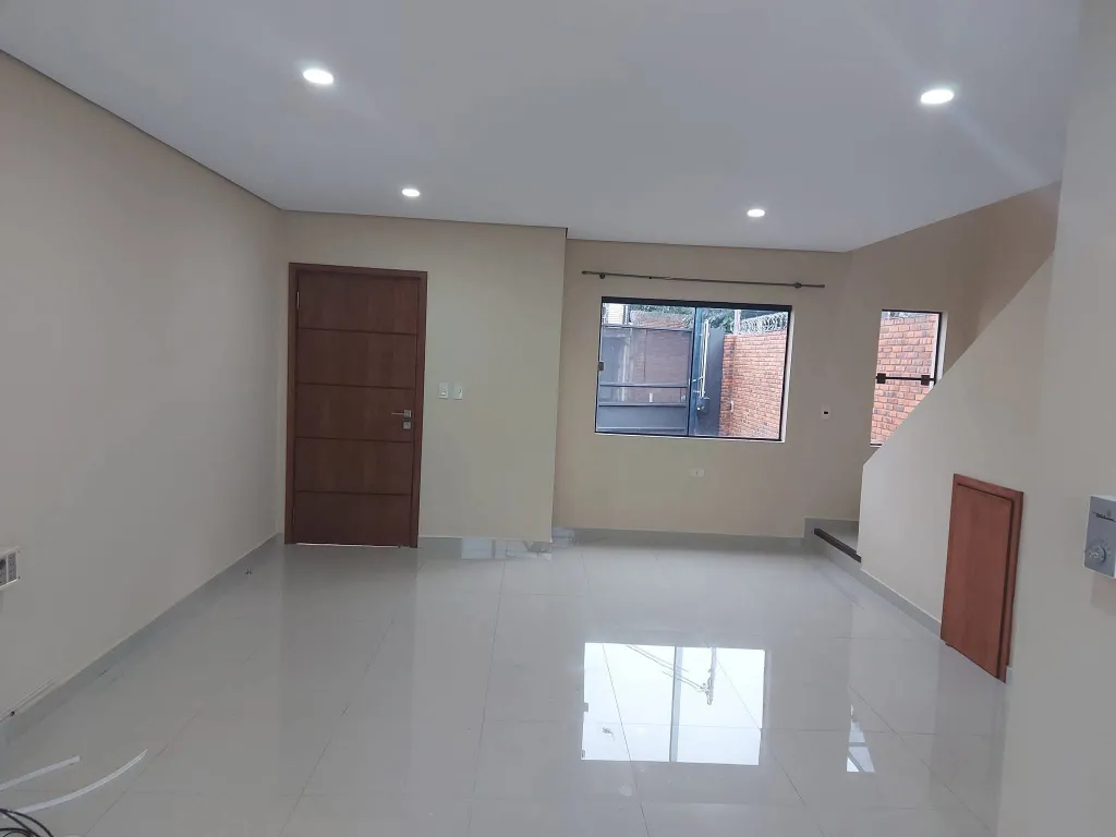 Vendo Duplex San Lorenzo Zona Shopping Pinedo — фото 2