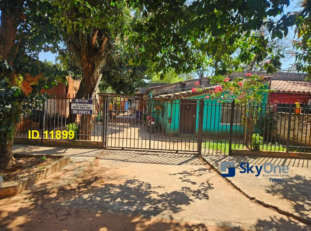 VENDO CASA HABITABLE O A DEMOLER EN LUQUE- 3ER BARRIO — foto 3