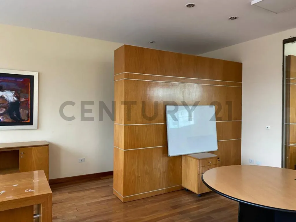 VENTA DE OFICINAS Y DEPOSITOS SOBRE AV. ARTIGAS US$ 3.500.000 — фото 3