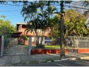 CASA EN ALQUILER - IDEAL PARA OFICINAS CORPORATIVAS S/AVDA. BRASILIA