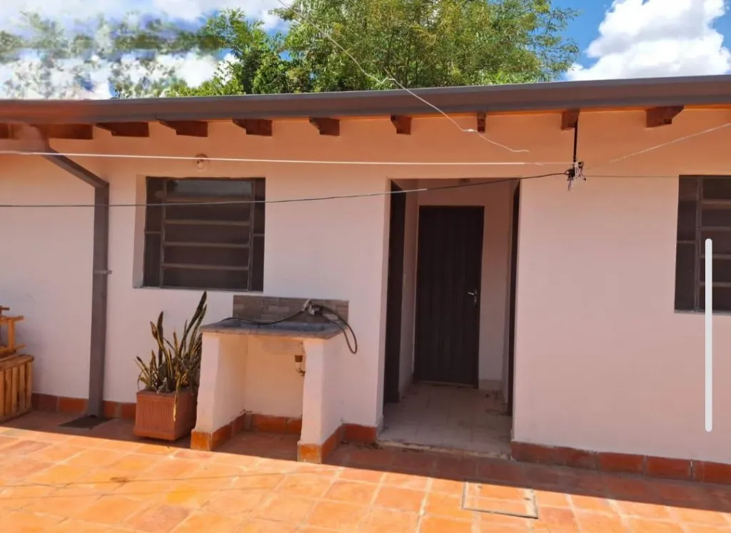 COMPLEJO HABITACIONAL EN CAPIATA - INQUILINATO — photo 2