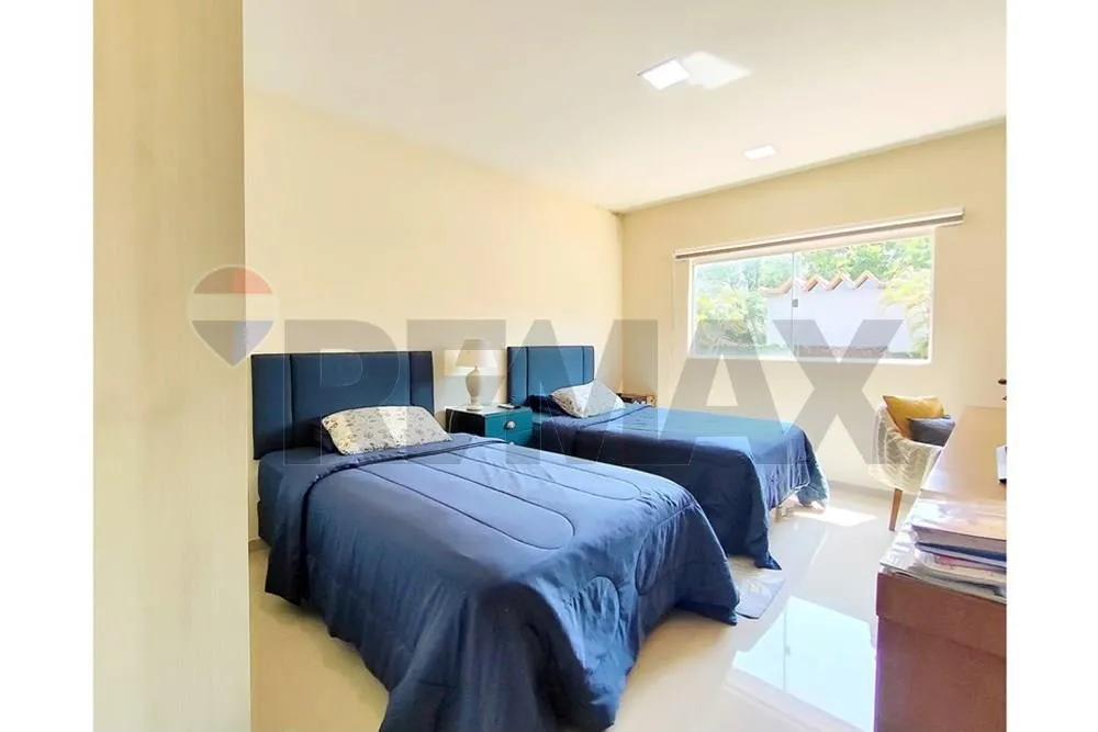 VENDO DÚPLEX EN BARRIO MBURUCUYÁ — foto 3