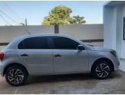 Volkswagen gol gris año 2020
