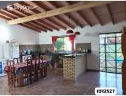 VENDO CASA EN ESQUINA EN LA CIUDAD DE ALTOS